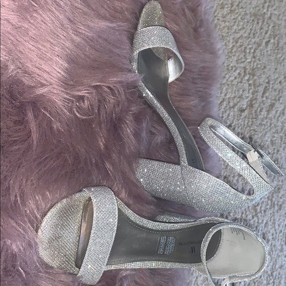 heels - Picture 2 of 4